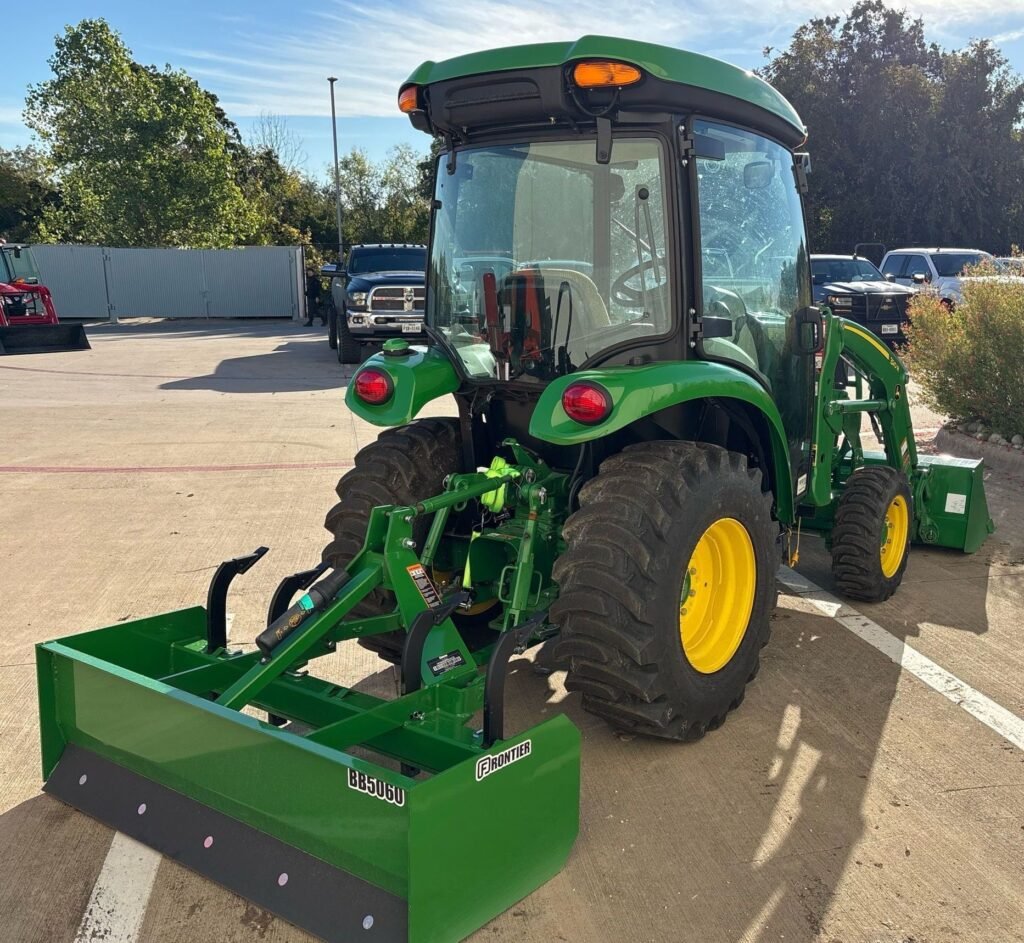 2023 John Deere 3033R MFWD Tractor